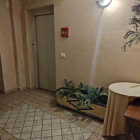 New Superior House * Catania